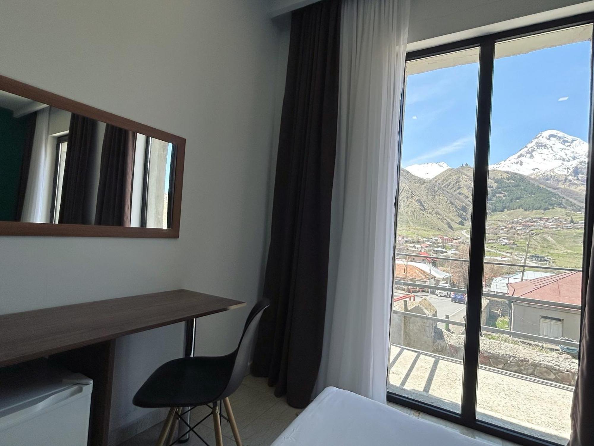 Shushabandi Kazbegi Hotel Exterior photo